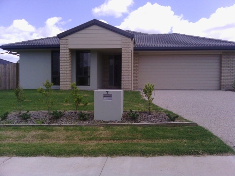 7 Abbey Place, Calliope QLD 4680