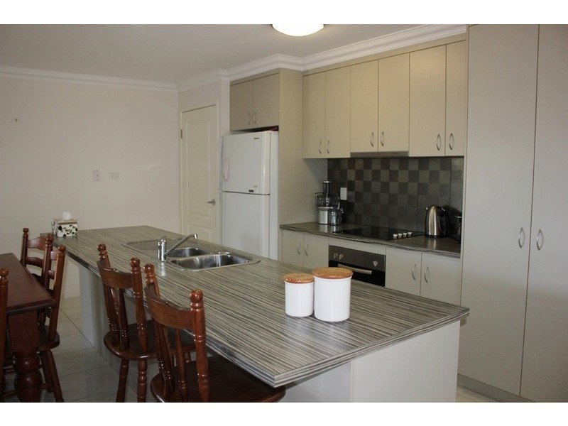 13  Sunpoint Way, Calliope QLD 4680