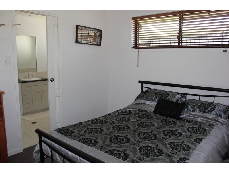 13  Sunpoint Way, Calliope QLD 4680