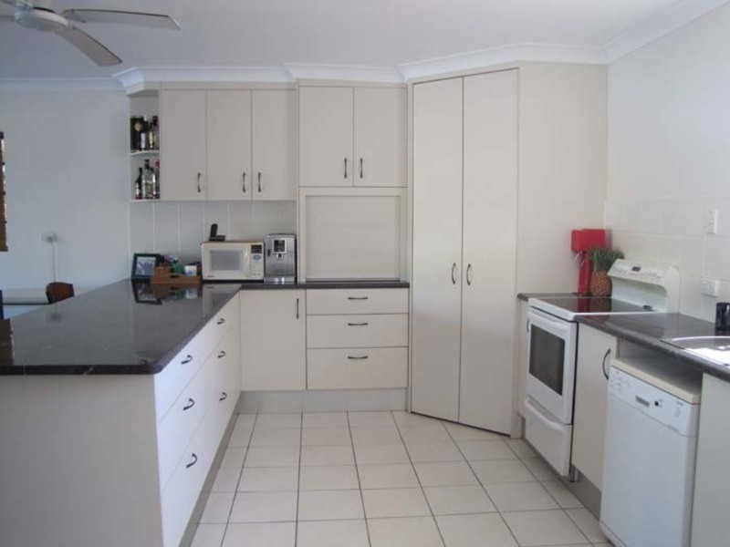 48097 Bruce Highway, Tannum Sands QLD 4680
