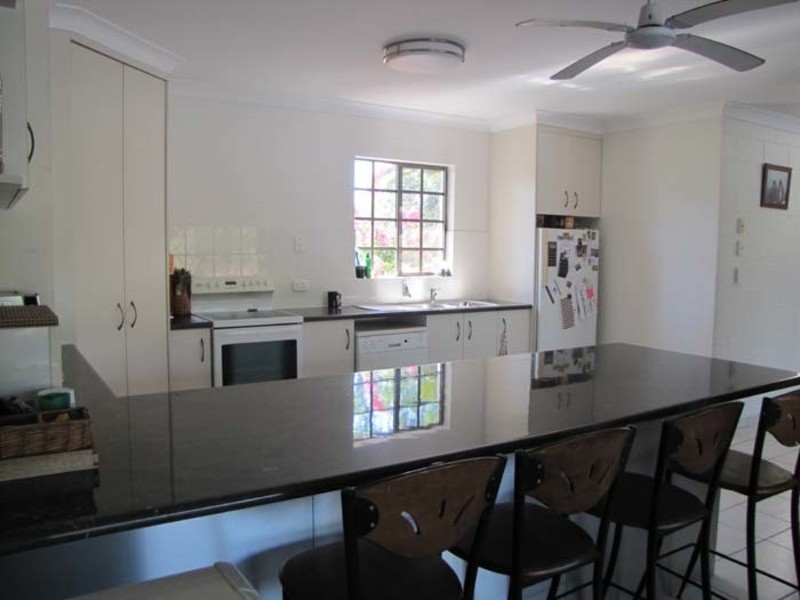 48097 Bruce Highway, Tannum Sands QLD 4680