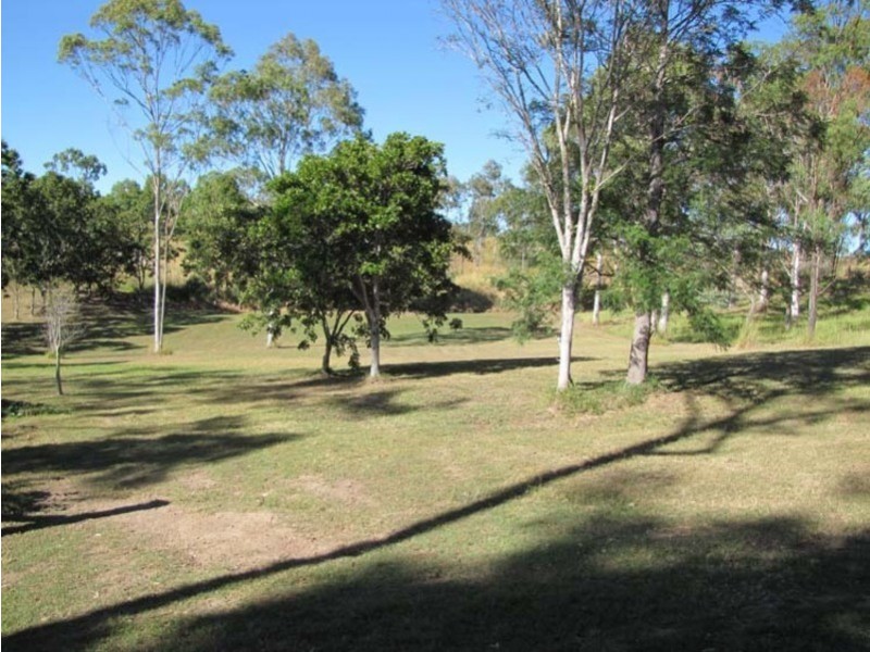 11 Clayton Road, Wurdong Heights QLD 4680