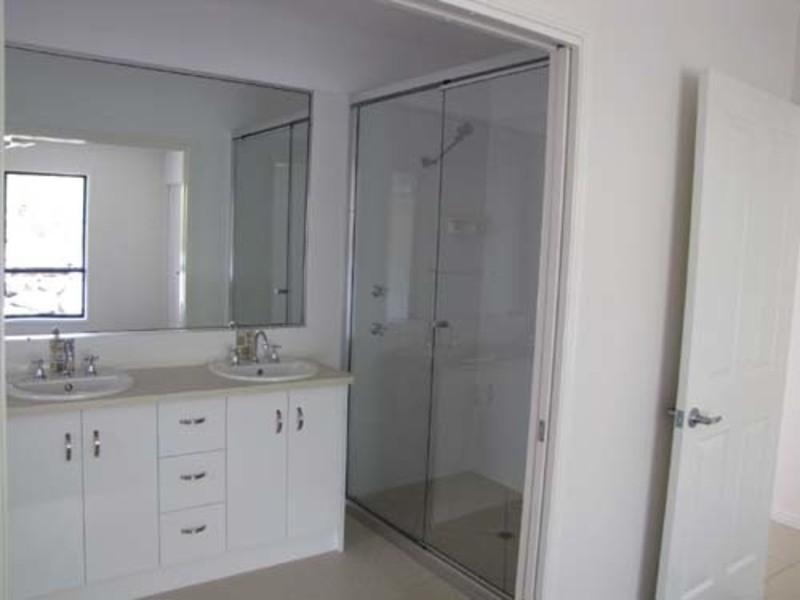 10 Hatfree Court, Calliope QLD 4680