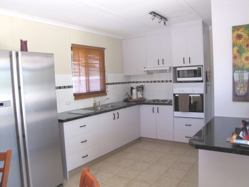 295 Tableland Rd, Calliope QLD 4680