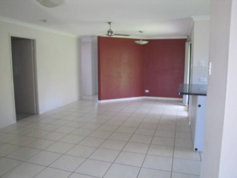 52 Central Avenue, Calliope QLD 4680