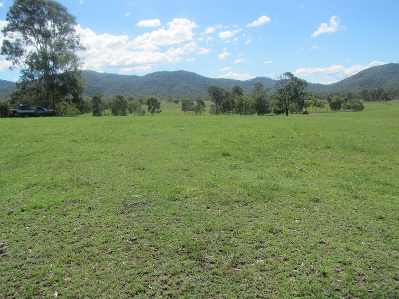 00 Bruce Highway, Bororen QLD 4678