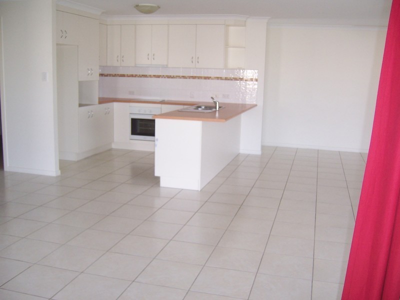 33 Central Avenue, Calliope QLD 4680