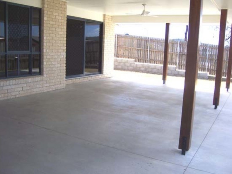 33 Central Avenue, Calliope QLD 4680