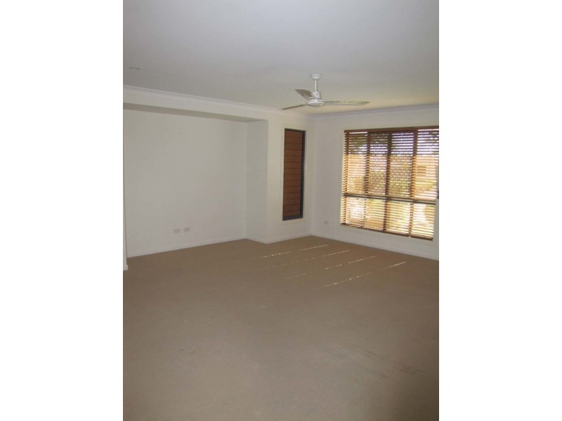 33 Central Avenue, Calliope QLD 4680