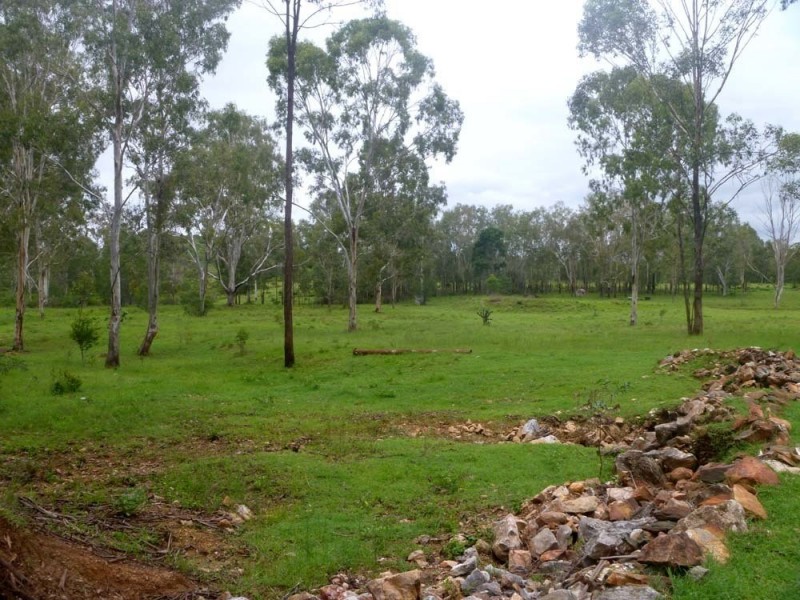 627 Gentle Annie Rd, Ambrose QLD 4695