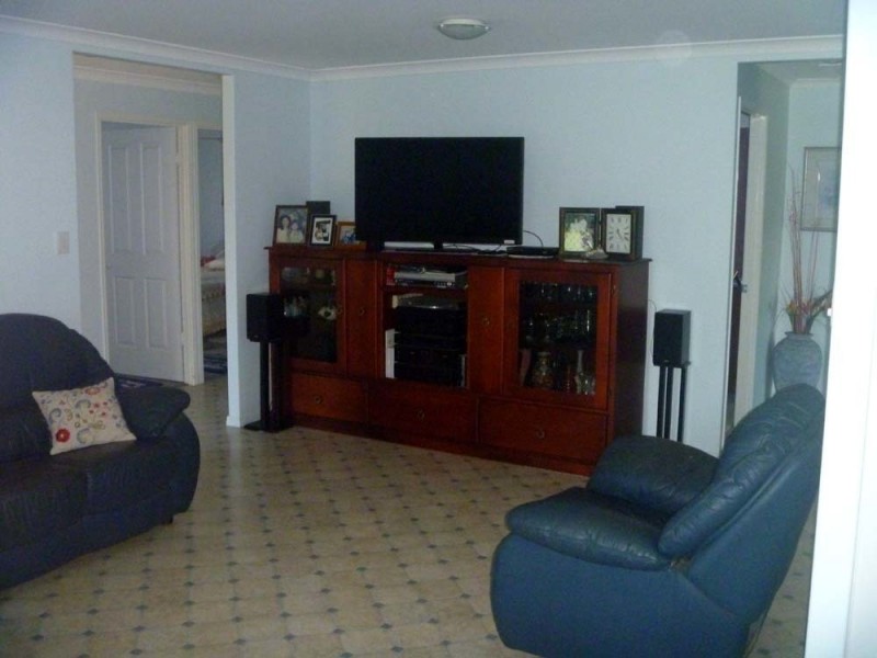 627 Gentle Annie Rd, Ambrose QLD 4695