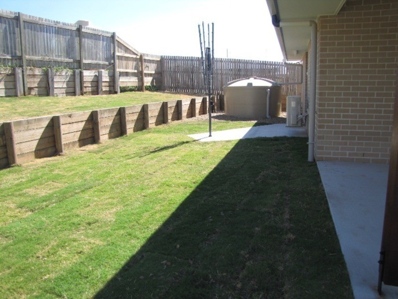 8 Hatfree Court, Calliope QLD 4680