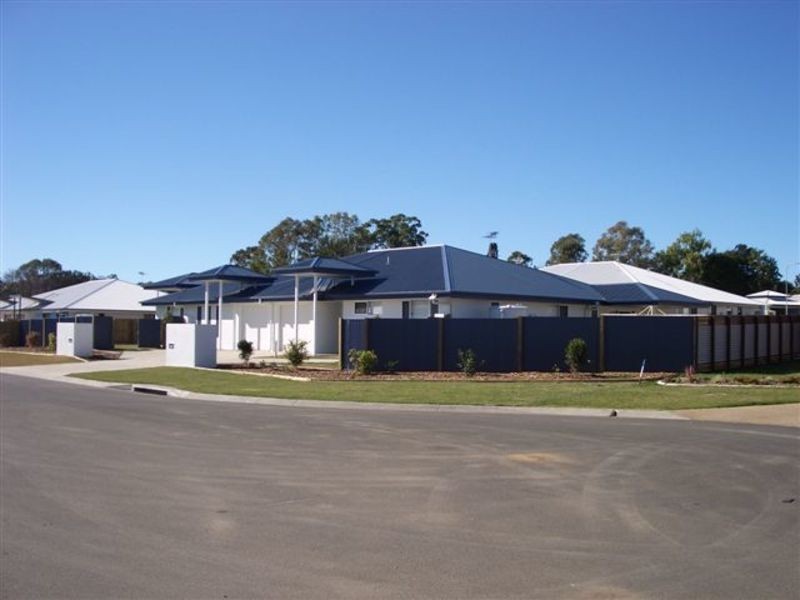 2/3  Stockbridge Crt, Calliope QLD 4680