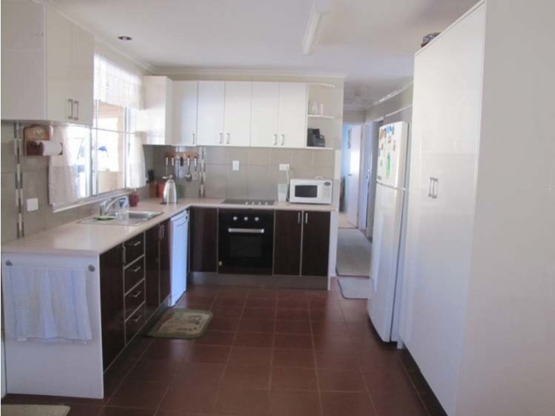 11 Clayton Road, Benaraby QLD 4680