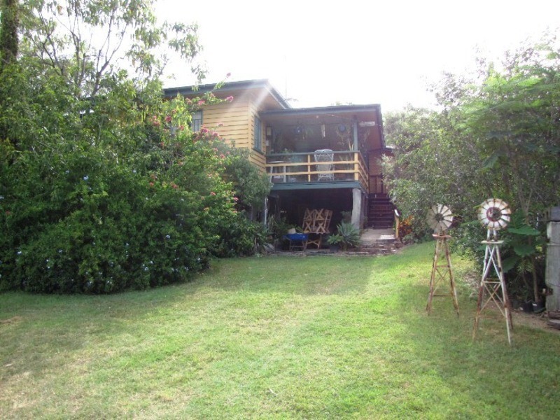 359 Darts Creek Road, Mount Larcom QLD 4695
