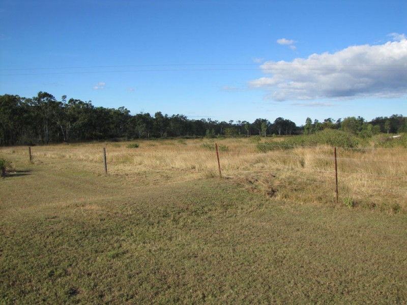 533 Gentle Annie Road, Ambrose QLD 4695
