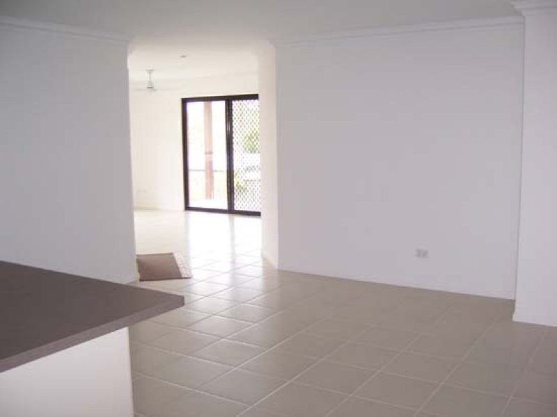 6 Hawkesbury Rd, Calliope QLD 4680