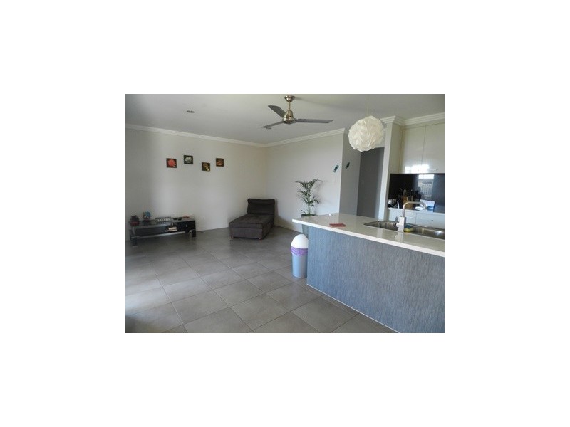 14 Sunpoint Way, Calliope QLD 4680