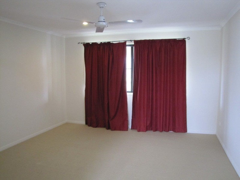 9 Sunpoint Way, Calliope QLD 4680