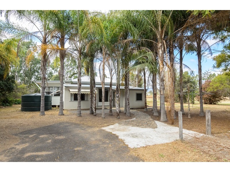 10 Gentle Annie Road, Nagoorin QLD 4680