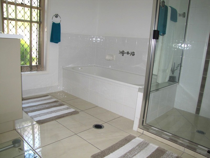 2 Sun Court, Calliope QLD 4680