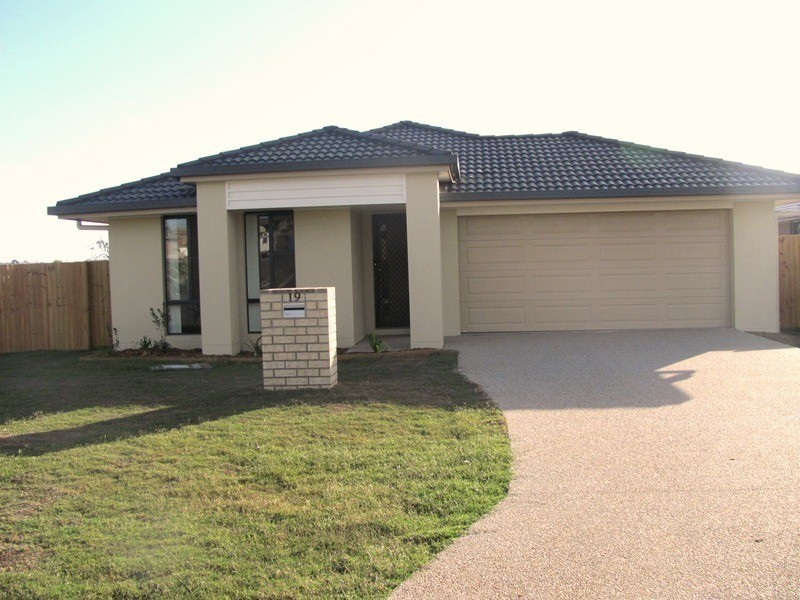 19 Fleet Street, Calliope QLD 4680