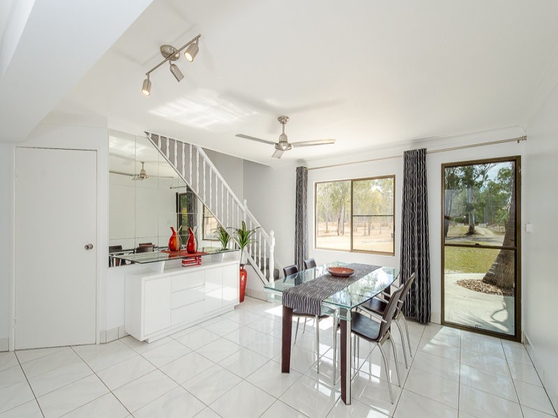 14 Saggitarius Ave, Calliope QLD 4680