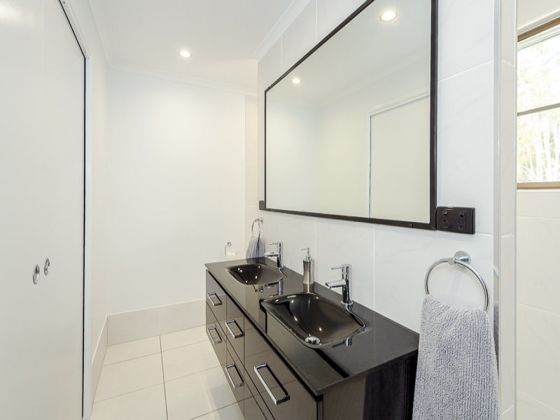 14 Saggitarius Ave, Calliope QLD 4680