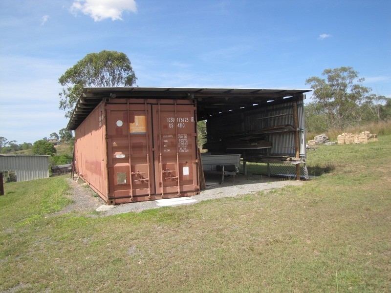 37 Bracewell Road, Mount Larcom QLD 4695