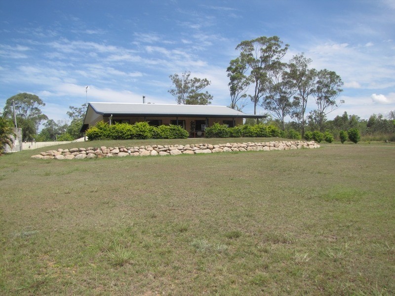 37 Bracewell Road, Mount Larcom QLD 4695