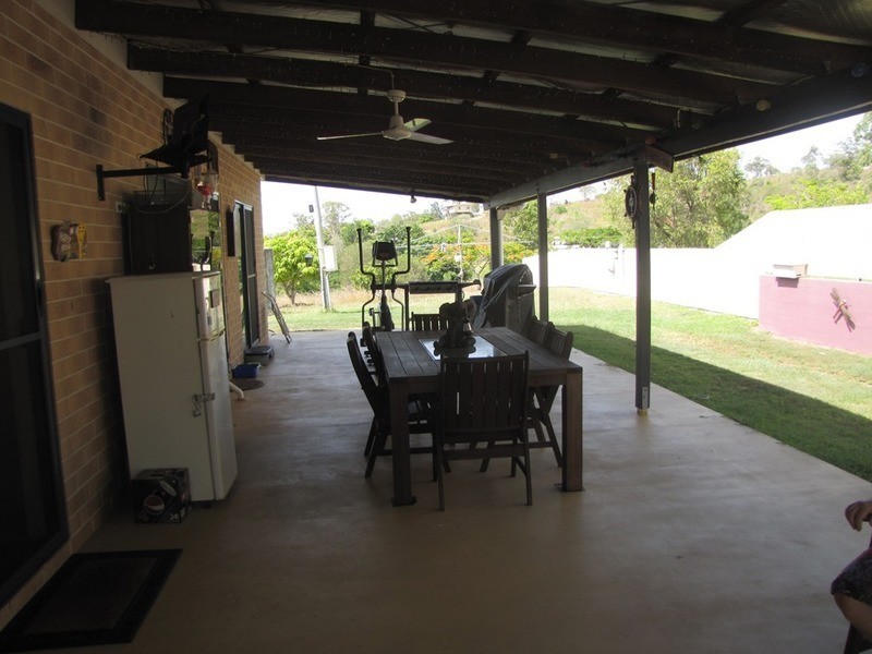 37 Bracewell Road, Mount Larcom QLD 4695