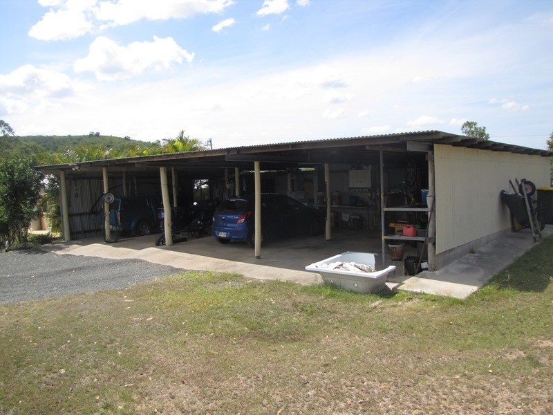 37 Bracewell Road, Mount Larcom QLD 4695