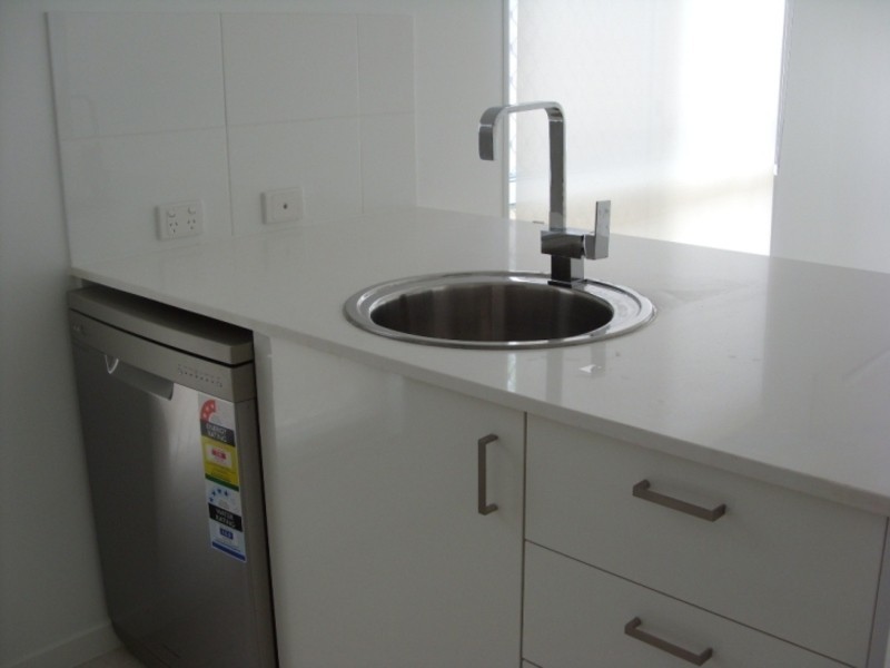 12 Sundowner Road, Clinton QLD 4680