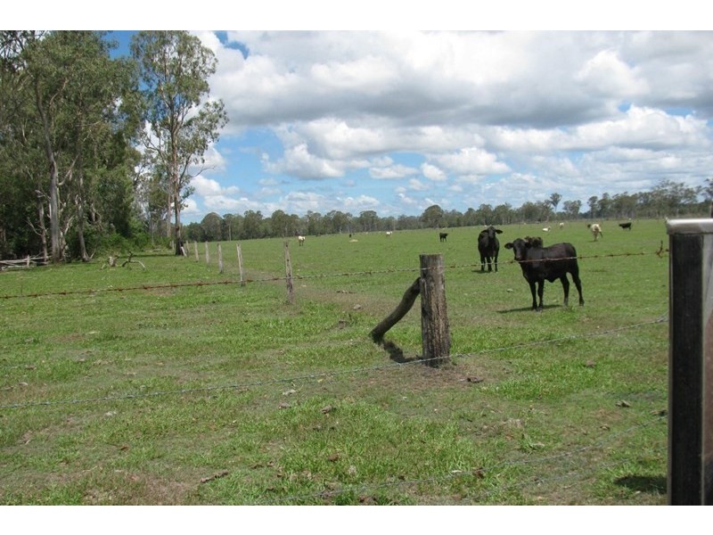 381 Woodside Road, Bororen QLD 4678