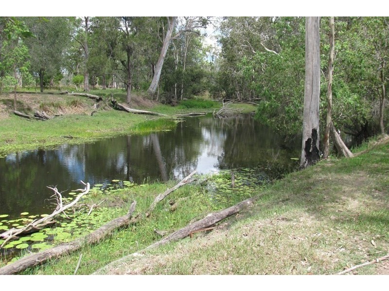 381 Woodside Road, Bororen QLD 4678