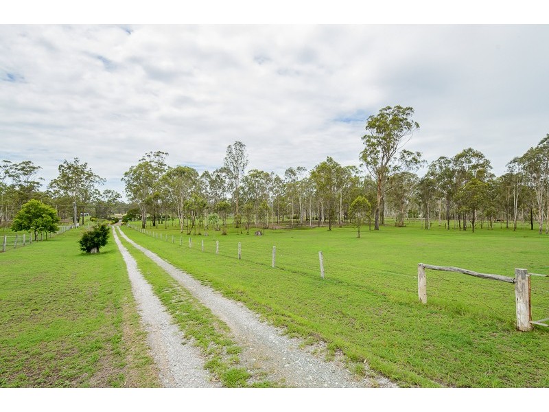 10 Aquarius Avenue, Calliope QLD 4680