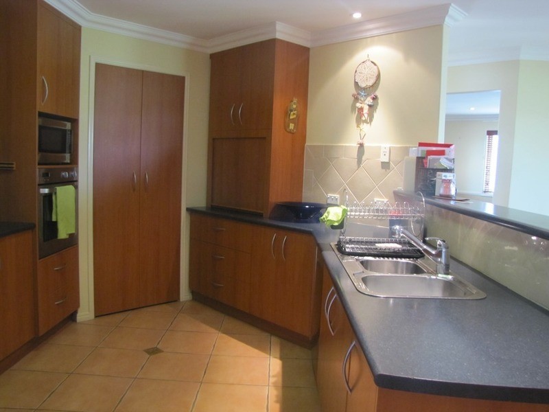 6 MORRIS AVENUE, Calliope QLD 4680
