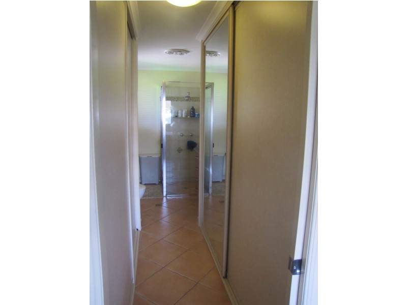 6 MORRIS AVENUE, Calliope QLD 4680