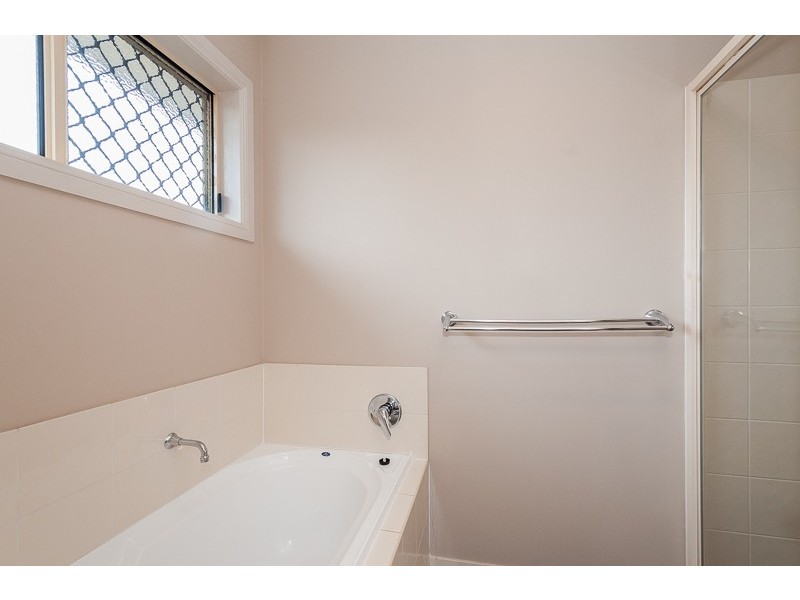 13 Sun Court, Calliope QLD 4680