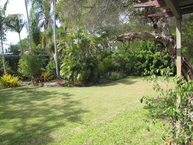8 Salisbury Street, Mount Larcom QLD 4695