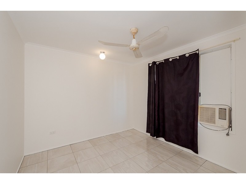 14 Edward Street, Boyne Island QLD 4680