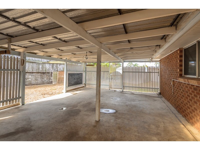 14 Edward Street, Boyne Island QLD 4680