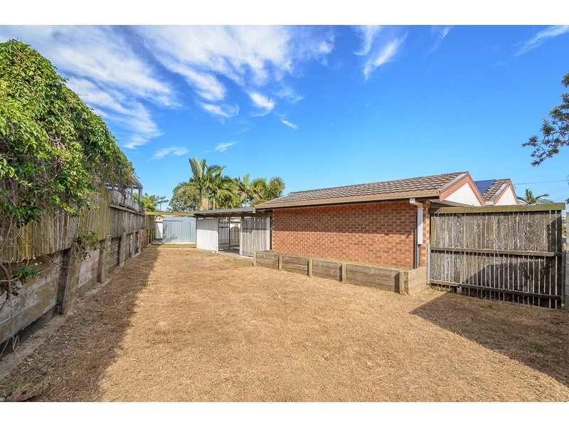 14 Edward Street, Boyne Island QLD 4680