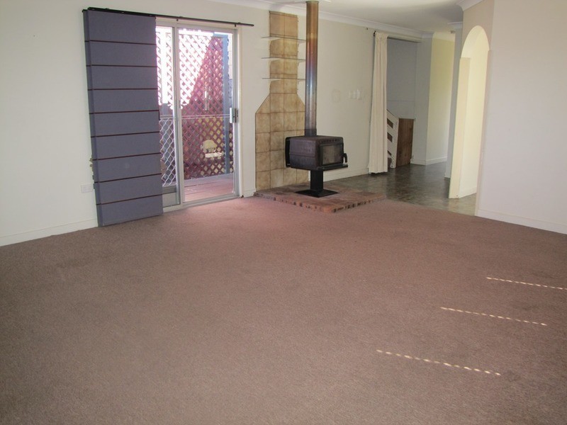 15 Katherine Rd, Calliope QLD 4680