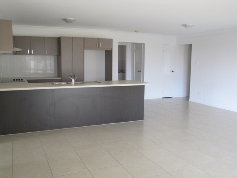 10 Lacey Close, Calliope QLD 4680