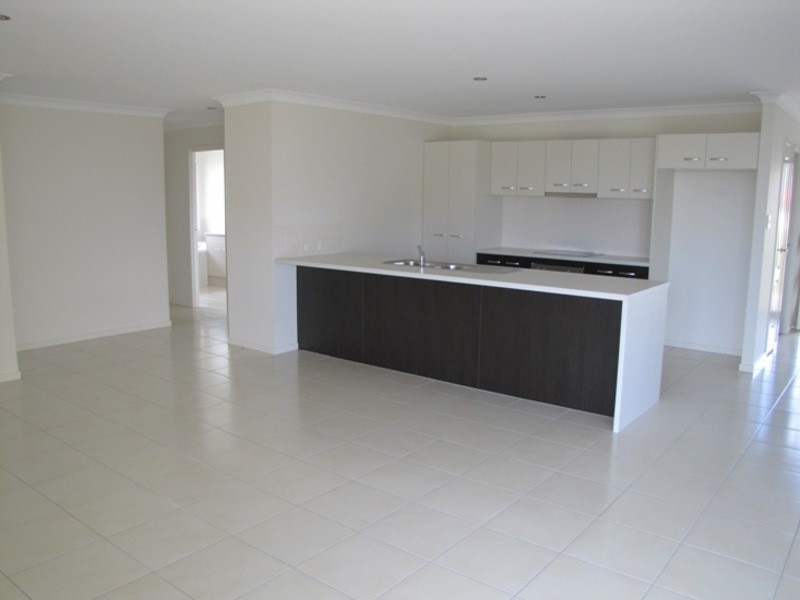 5 Canal Street, Calliope QLD 4680