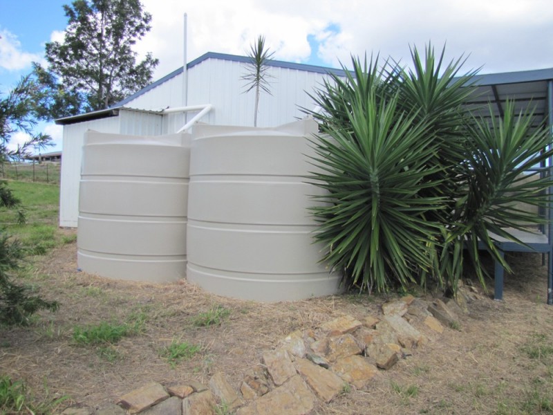 1443 Mount Larcom Bracewell Rd, Mount Larcom QLD 4695