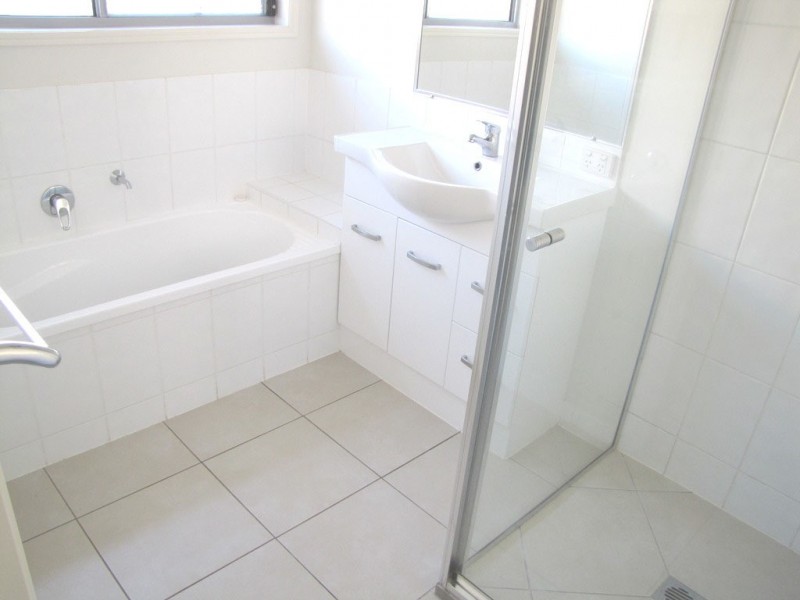 4 Hatfree Crt, Calliope QLD 4680