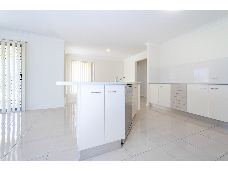 13 Beatle Parade, Calliope QLD 4680