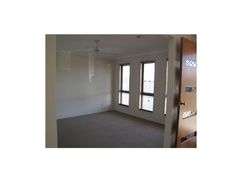 11 Sunpoint Way, Calliope QLD 4680